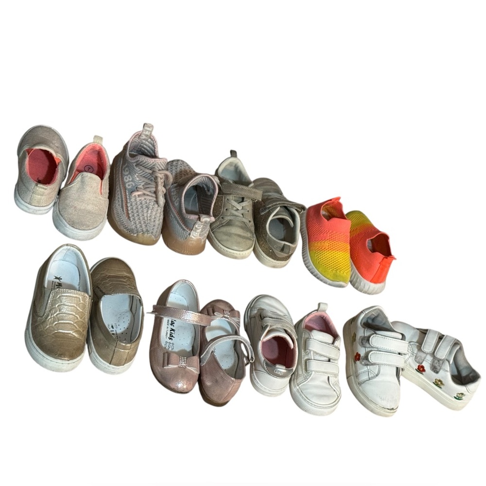 Bundle of 8 pairs of shoes for toddlers kids. Mixed styles, designers and sizes